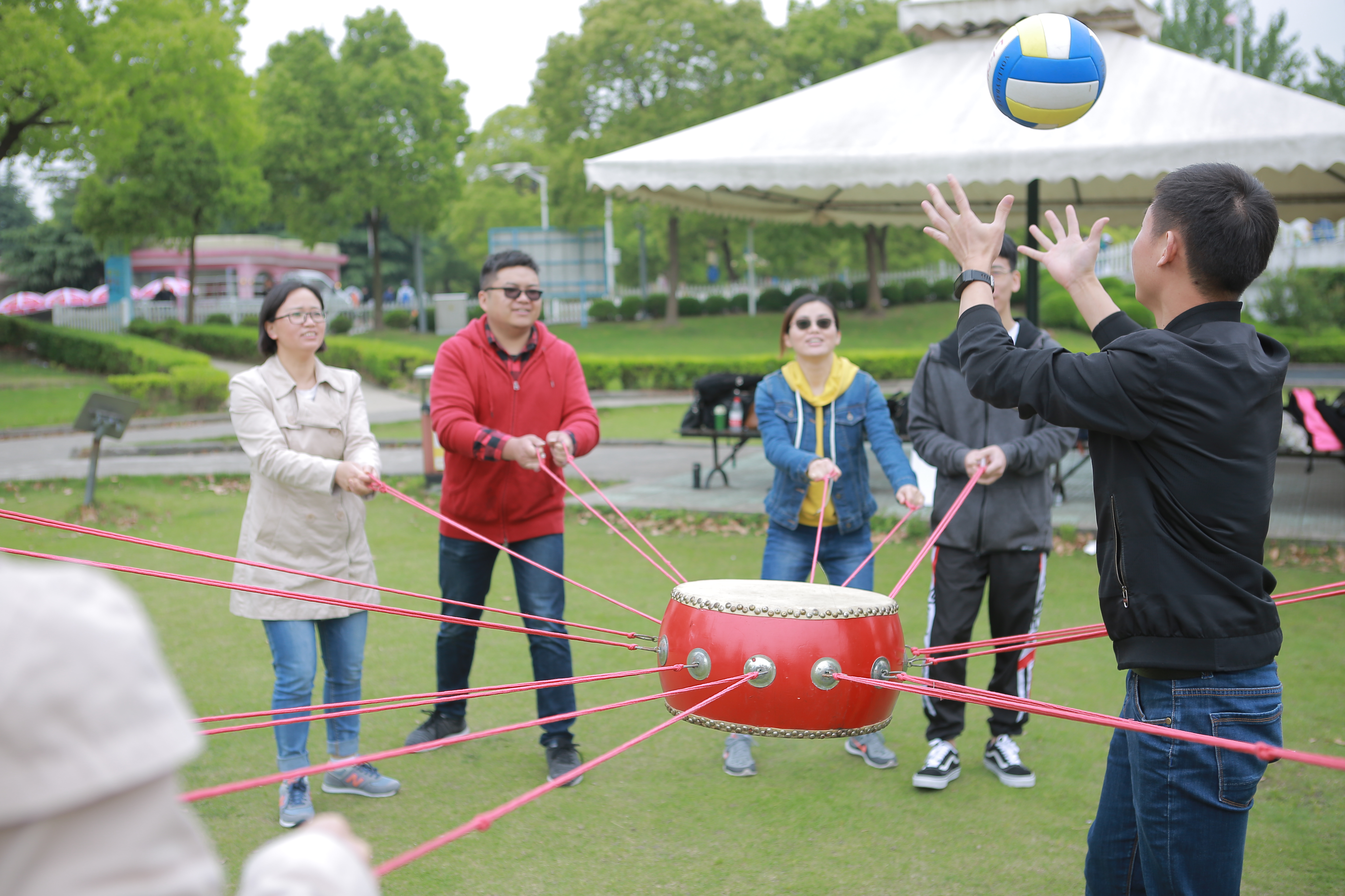 凝心聚力、信任(ren)互助--百傲2019年東方綠舟搨展培訓